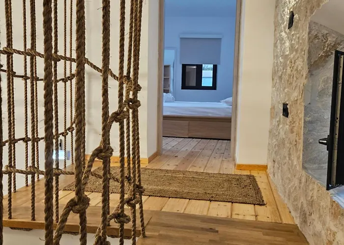 A&a Niohori Rhodes City